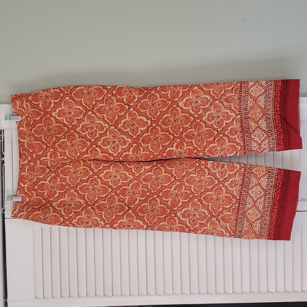 Harold's silk & linen wide legged cropped pants. Size 10.